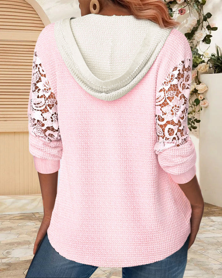 Drune | Knopfleiste und Spitzen Kapuzenpullover