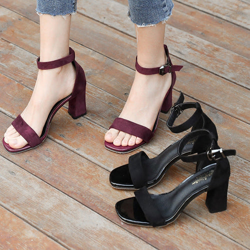 Damen eleganter Riemchen-Sandaletten mit robustem Blockabsatz und verstellbarem Fesselriemen Heidi-Mode
