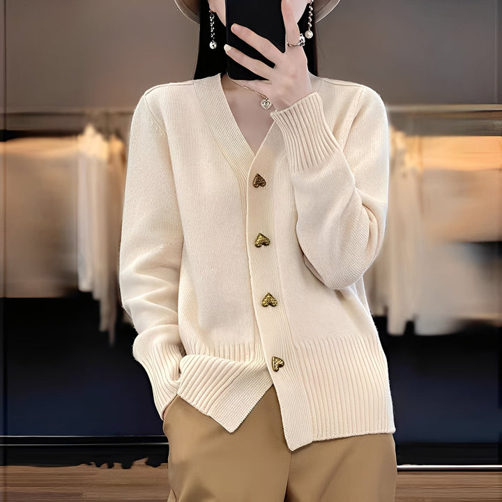 Drune | Strickjacke mit Herzknöpfen für Frauen