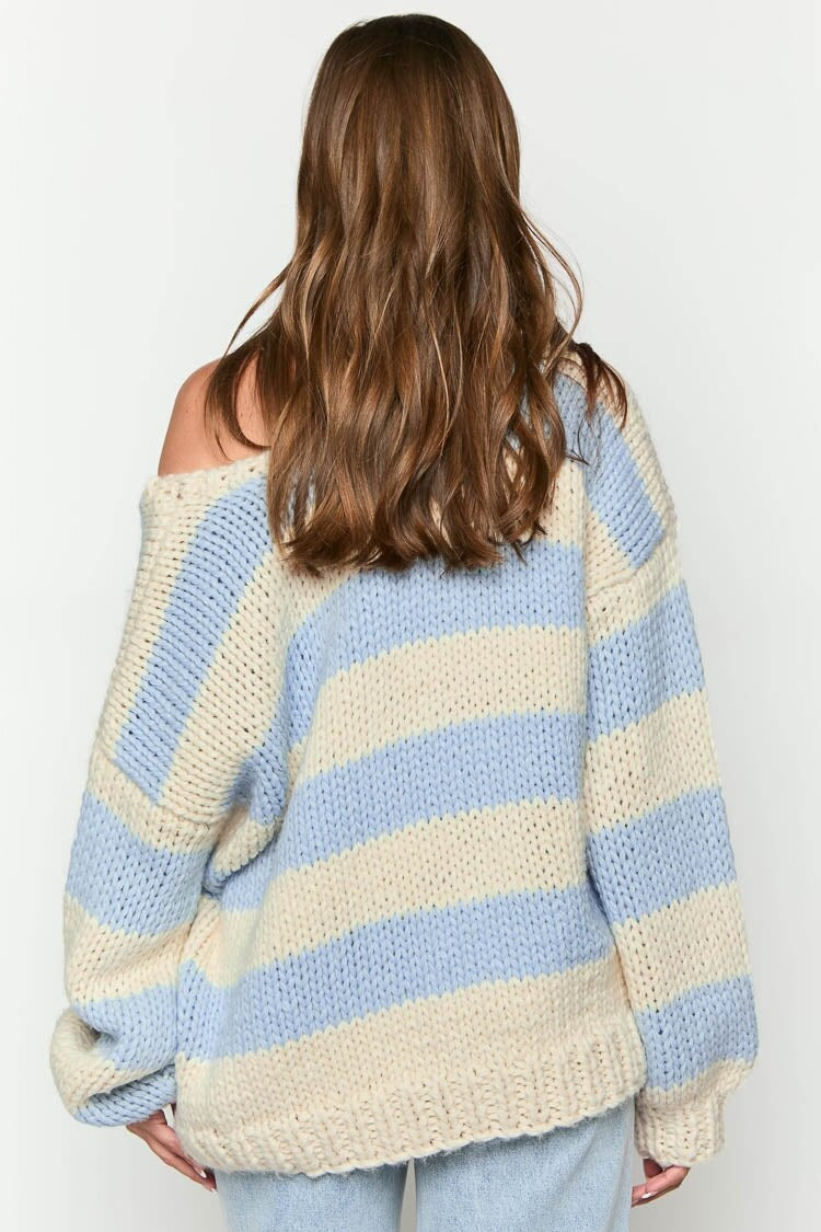 Drune | gestrickter Pullover mit schulterfreiem Streifenmuster