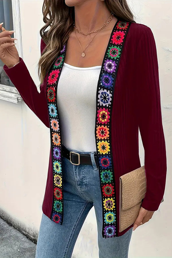 Drune | Strickcardigan mit Blumenrand und langen Ärmeln