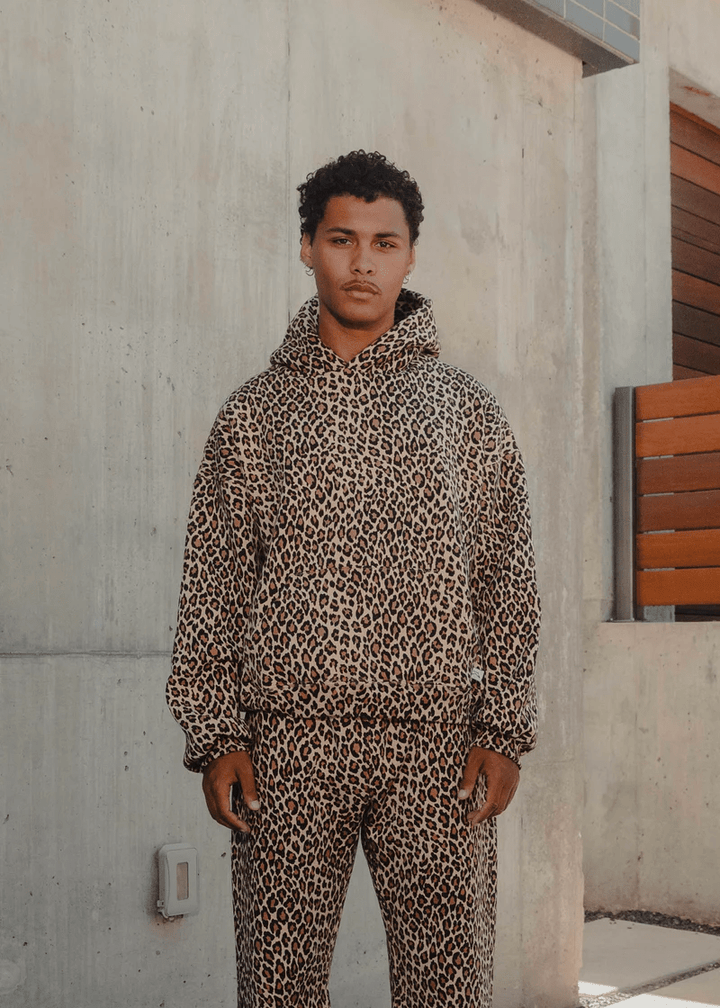 Drune | Kapuzenpullover mit Leopardenmuster für einen lässig-schicken Look