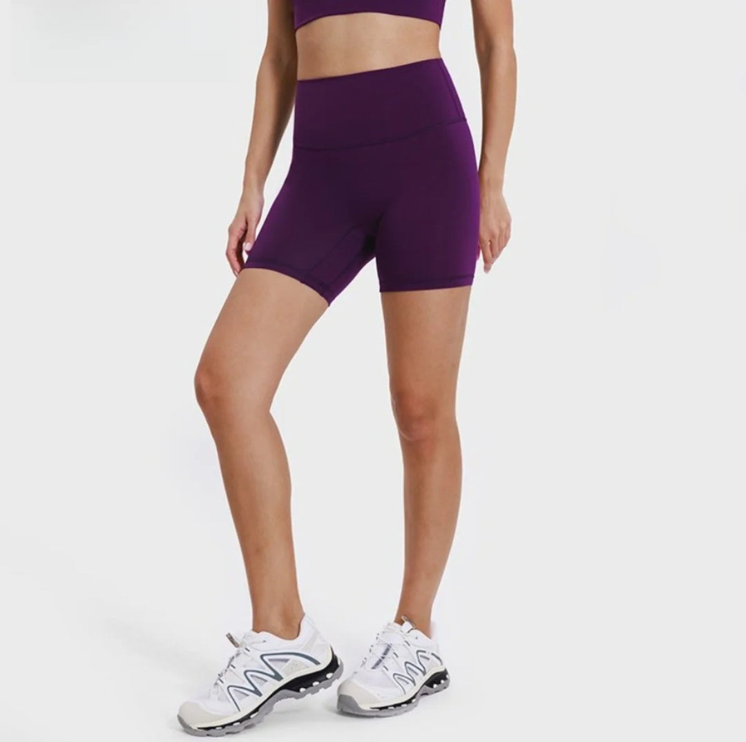 Drune | Eis Seide Yoga-Shorts für Frauen