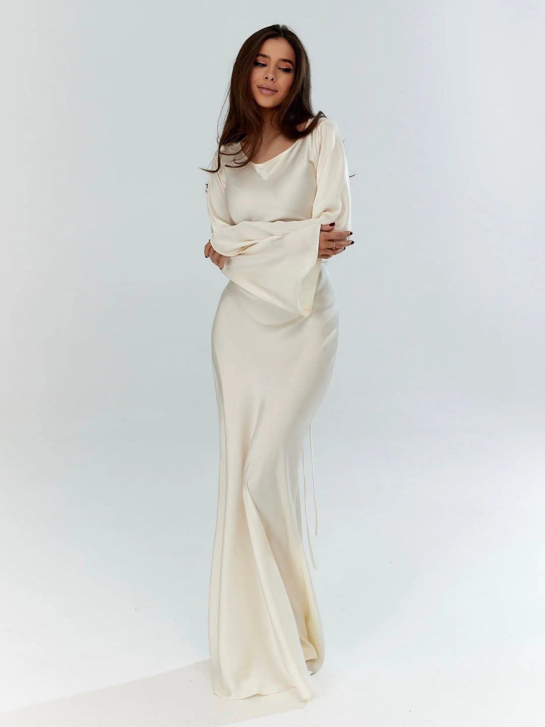 Drune | Fließendes Maxi Kleid Mit Langen Ärmeln Für Damen