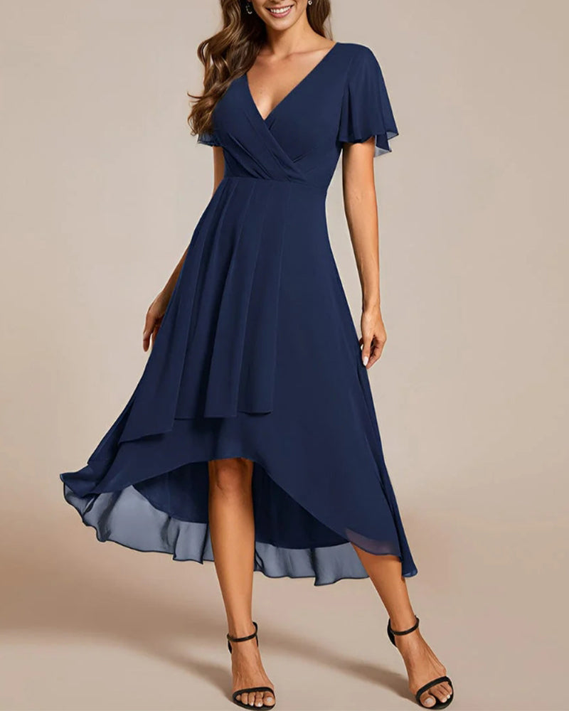 Drune | Kleid mit V-Ausschnitt und Rüschenärmeln