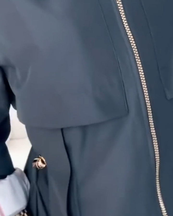 Drune | Trenchcoat mit Kapuzen Merkmal
