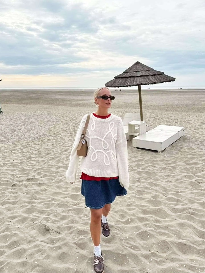 Drune | übergroßer Pullover mit eleganten Stickerei-Details