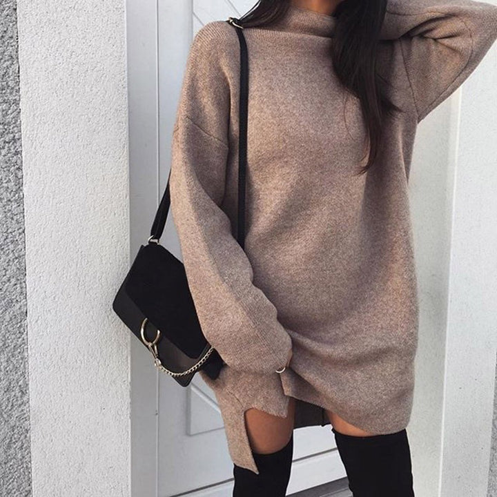 Damen nan Oversize Strickkleid mit Stehkragen, überschnittenen Schultern und seitlichem Oberschenkelschlitz Drune