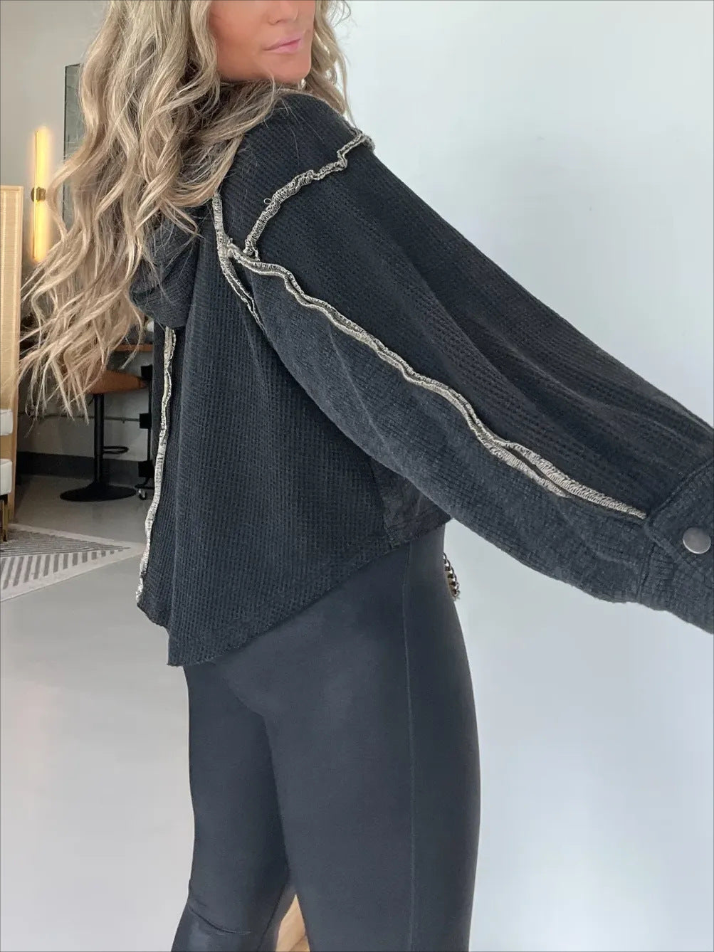 Drune | Damenpullover mit unregelmäßigem Saum für Herbst und Winter