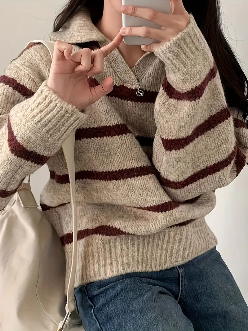 Drune | Gestreifter Strickpullover mit V-Ausschnitt