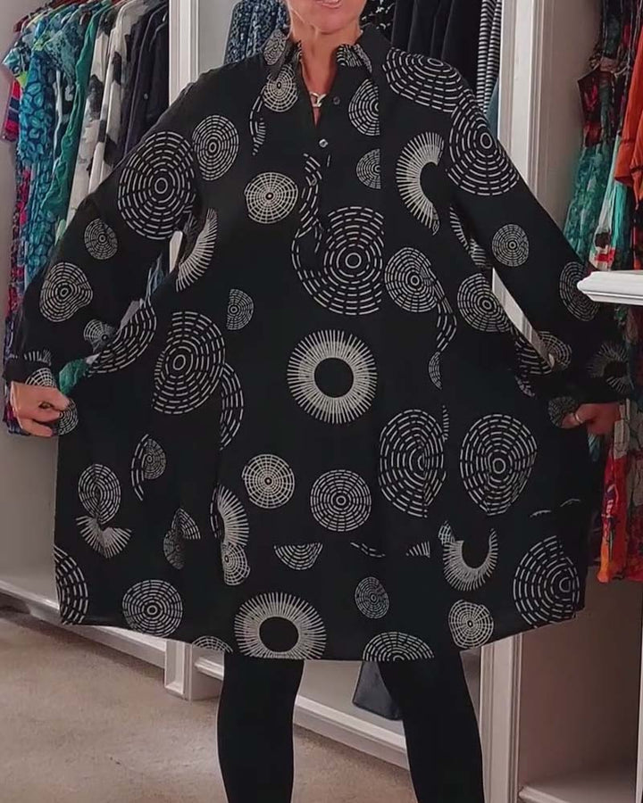 Drune | Kleid mit Revers und Geometrischem Print