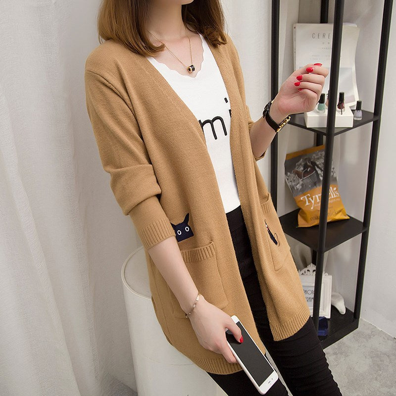 Damen Strickjacke mit verspieltem Katzenmotiv und tiefen Taschen Drune
