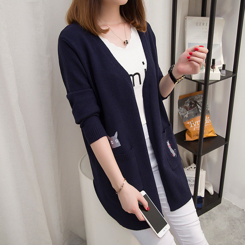 Damen Strickjacke mit verspieltem Katzenmotiv und tiefen Taschen Drune