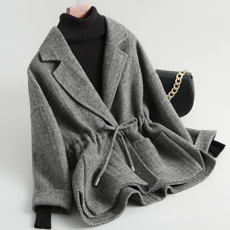 Drune | Grauer Strickcardigan zum Binden für einen eleganten Stil