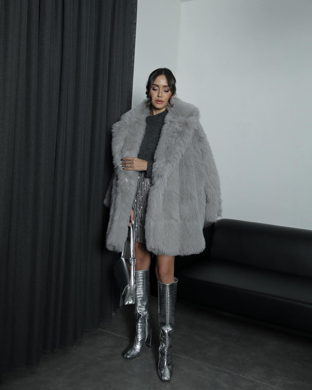 Drune | Mantel mit Umgeschlagenem Kragen für Einen Eleganten Look