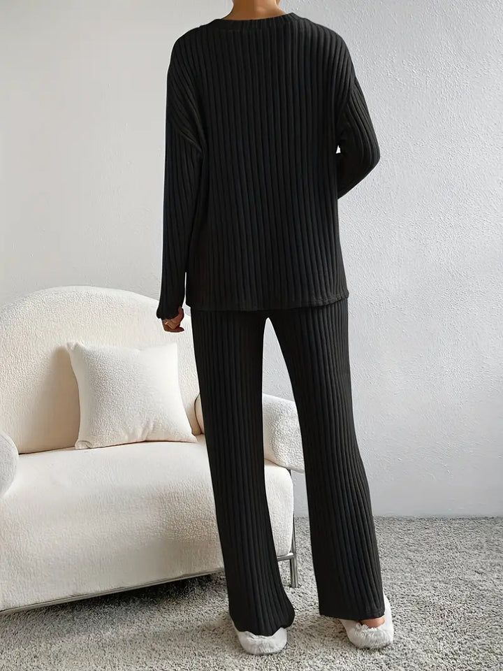 Drune 2-teiliges Set | Eleganter gerippter Damenanzug mit V-Ausschnitt-Pullover und passender Hose