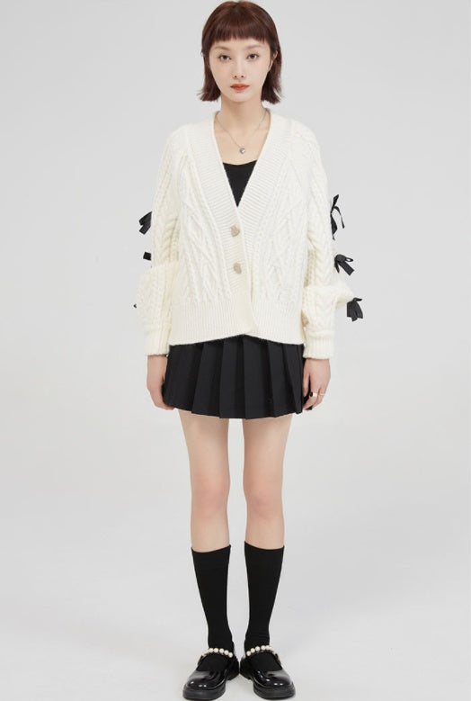 Drune | Modischer Strick-Cardigan mit Schleifen-Details
