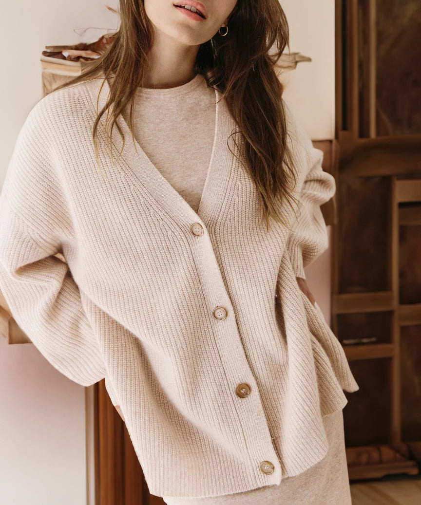 Heidi-Mode |Strickjacke für Komfort und Eleganz