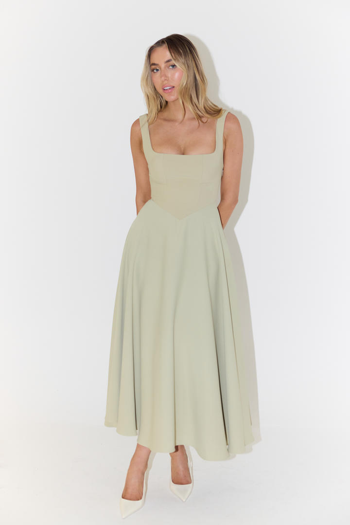 Drune | Midikleid mit quadratischer Ausschnitt