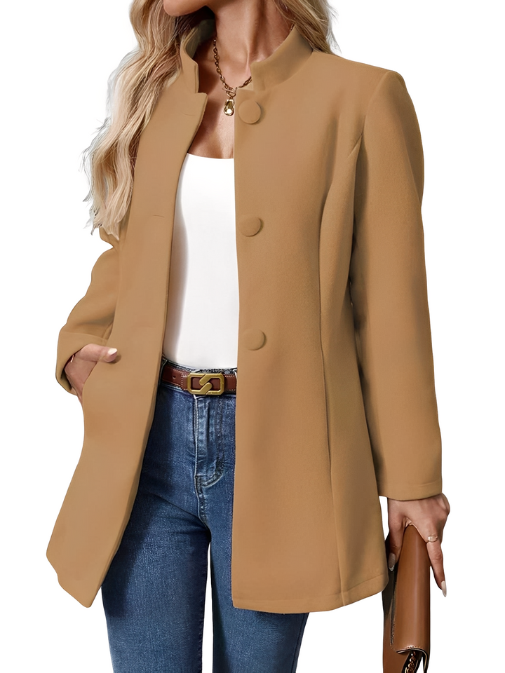 Drune | Moderne, figurbetonte Damenjacke mit Knöpfen