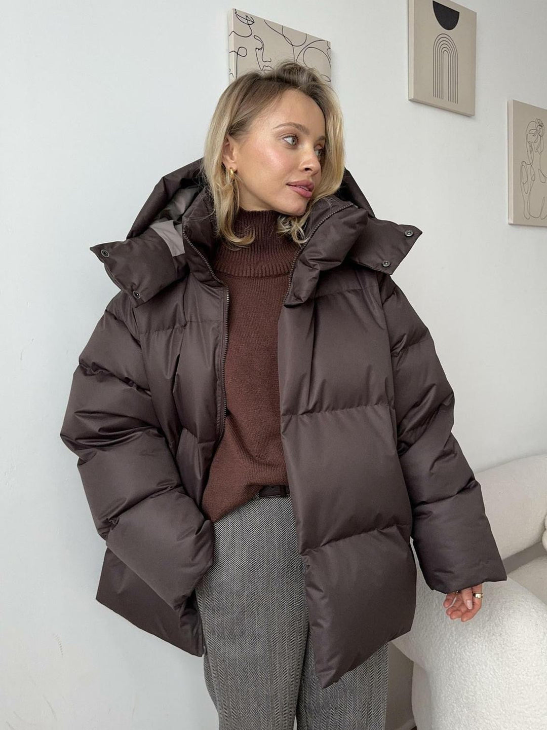Drune | Kurze, gepolsterte Kapuzenjacke für Frauen