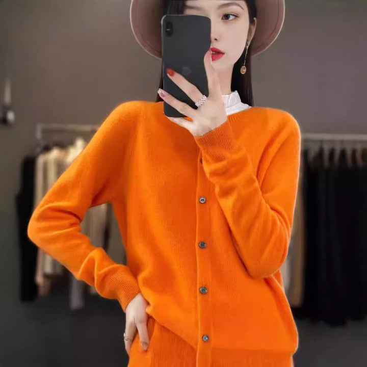 Drune | Merino Wollstrickjacke Mit Rundhalsausschnitt Und Langen Ärmeln