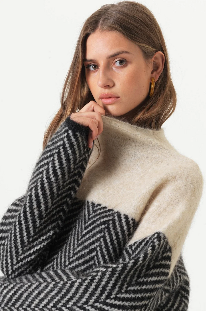 Drune | Grobstrick Rollkragenpullover