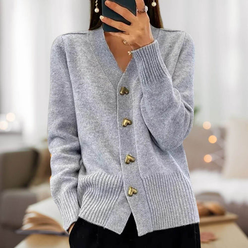 Drune | Strickjacke mit Herzknopf-Akzenten