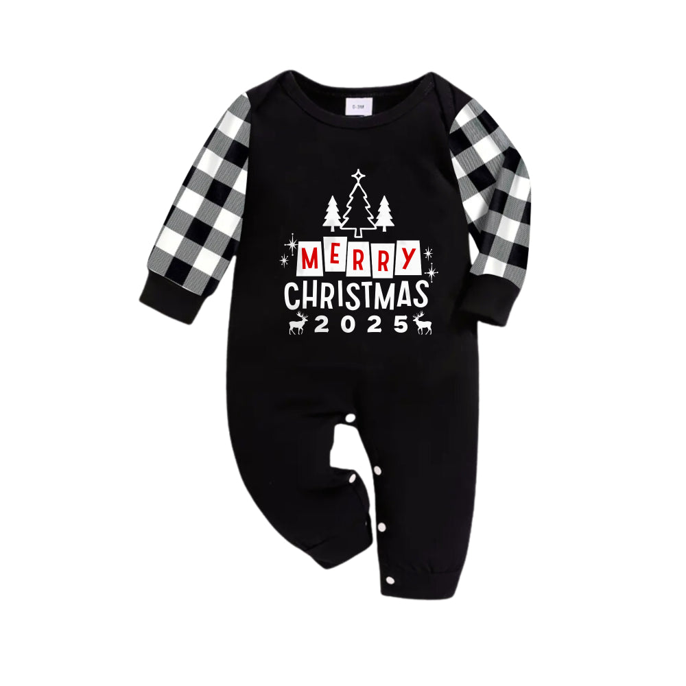 Drune | Schwarz-Weiße Karierte Weihnachts-Pyjama-Set mit Weihnachtsbaum und "Frohe Weihnachten" Textdruck