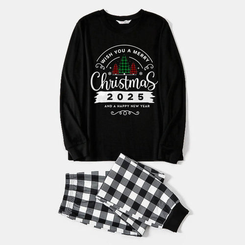 Drune | Schwarz-weiß kariertes Weihnachts-Pyjama-Set mit Weihnachtsbaum und dem Textdruck 