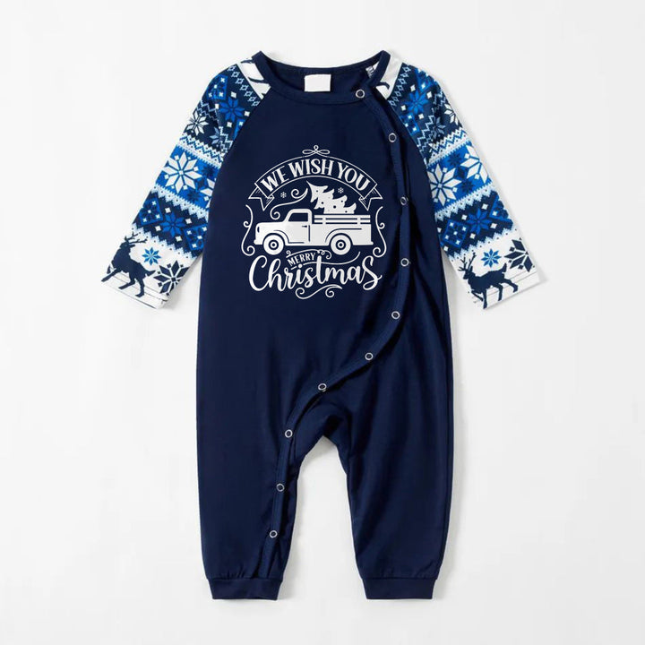 Drune | Freudvolle Blaue Weihnachts-Pyjama-Set mit Weihnachtsbaum- und Auto-Print