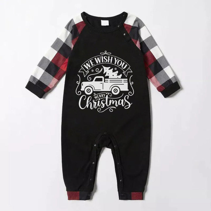Drune | Weihnachtsfamilien-Matching-Pyjamas - Rote und graue karierte Pyjamas mit dem künstlerischen Schriftzug "We Wish You A Merry Christmas"