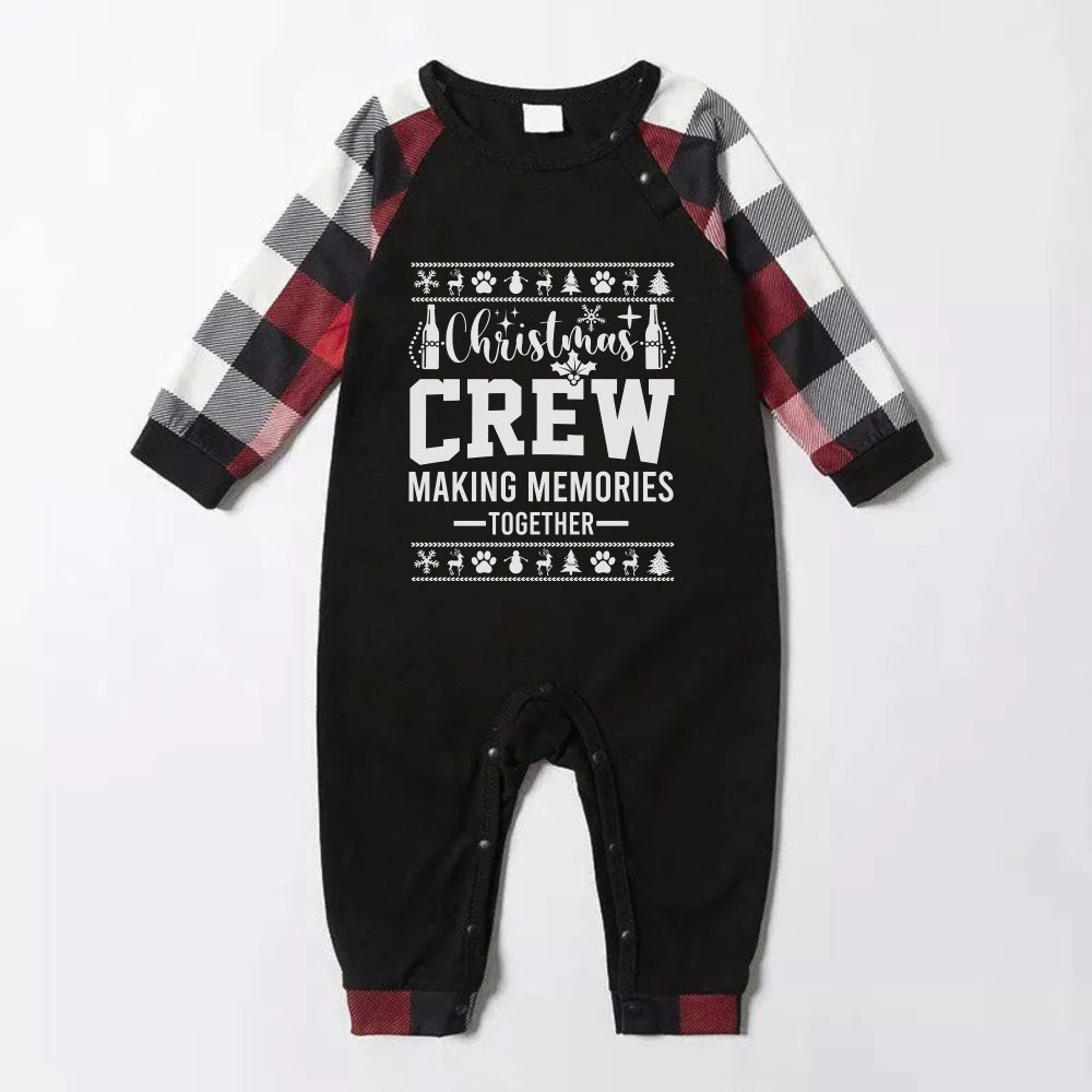 Drune | Weihnachtsfamilie passende Pyjamas - Rote und graue karierte PJs mit Slogan und weihnachtlichem Musterdruck