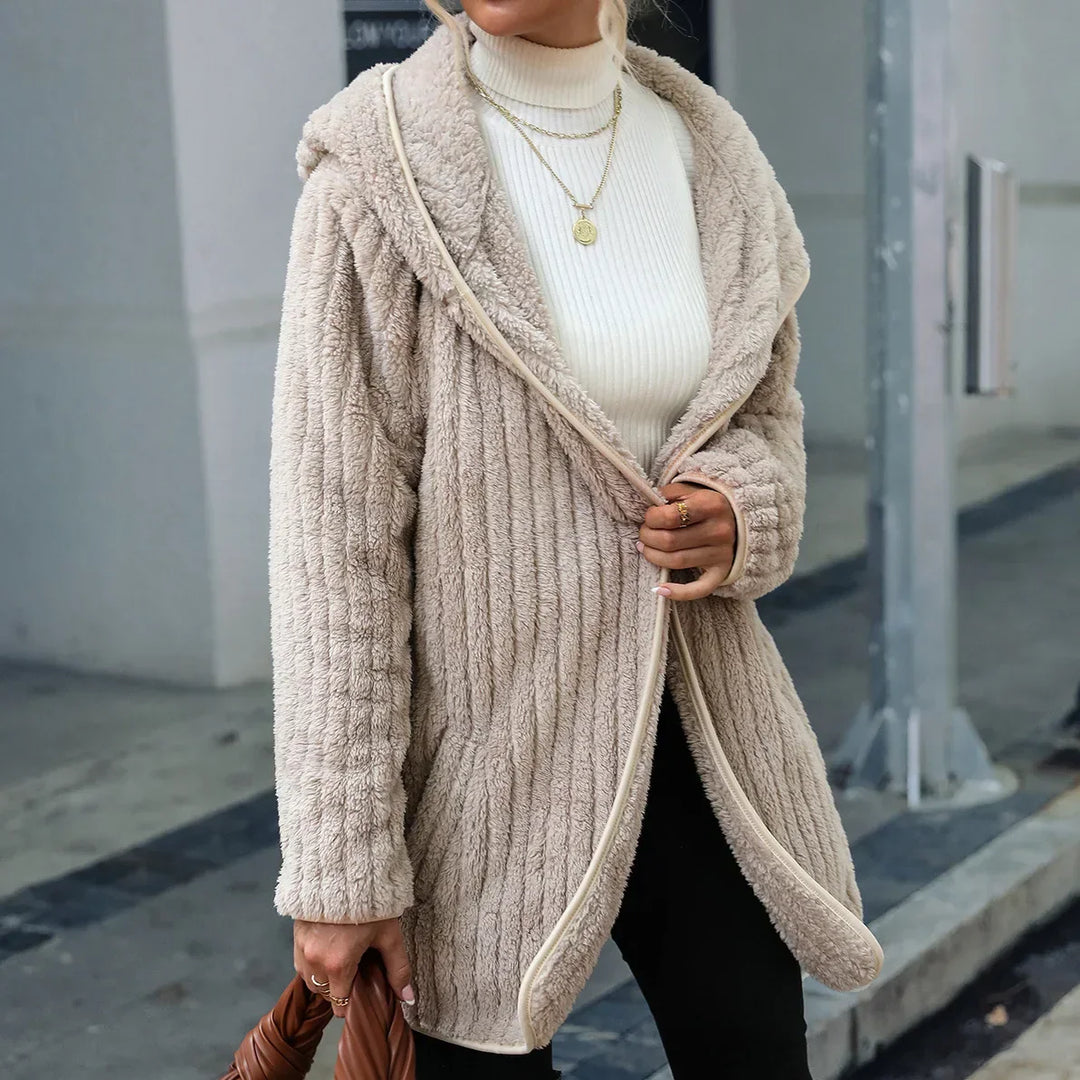 Drune | Knopflose Plüschjacke
