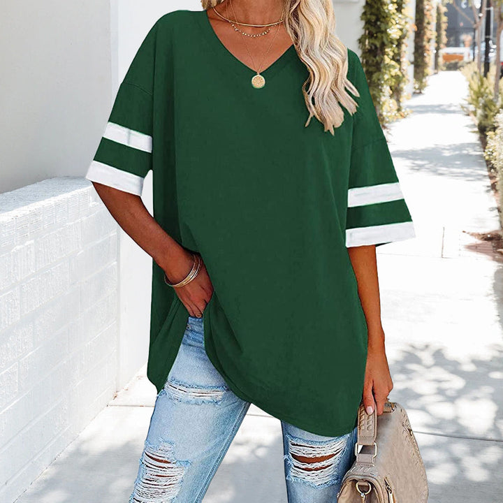 Drune | Kontrastfarbenes, lockeres Damen-T-Shirt mit V-Ausschnitt