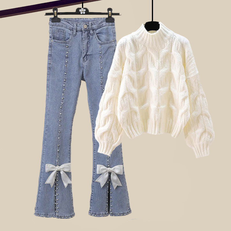 Drune | Fleur Retro Glam Set - Weicher cremefarbener Pullover & Jeans mit Perlenverzierung