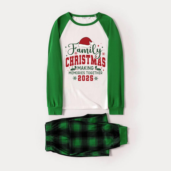 Drune | Grünes Raglan-Top Grüner Karo-Weihnachtsschlafanzug-Set Mit "Familie WEIHNACHTEN ERINNERUNGEN GEMEINSAM MACHEN 2025" Textdruck