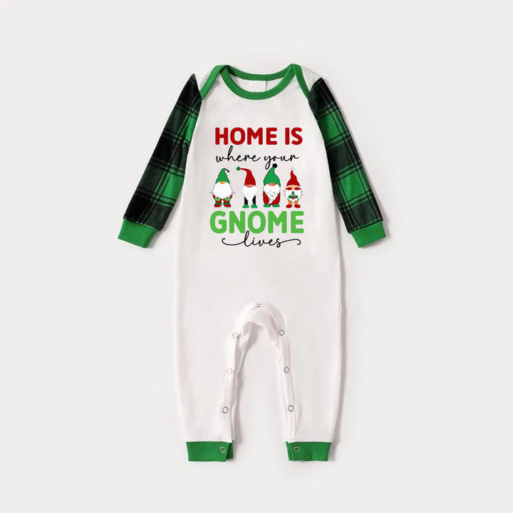 Drune | Grünes Raglan-Oberteil Grünes Karomuster Weihnachts-Pyjama-Set mit Weihnachtsgnom-Print