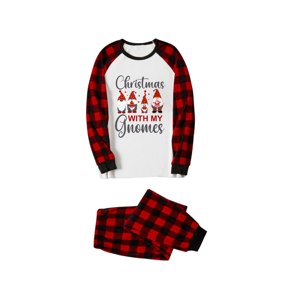 Drune | Roter und schwarzer karierter Weihnachts-Schlafanzug-Set mit Gnom-Familie und "Weihnachten mit meinen Gnom" Slogan-Druck