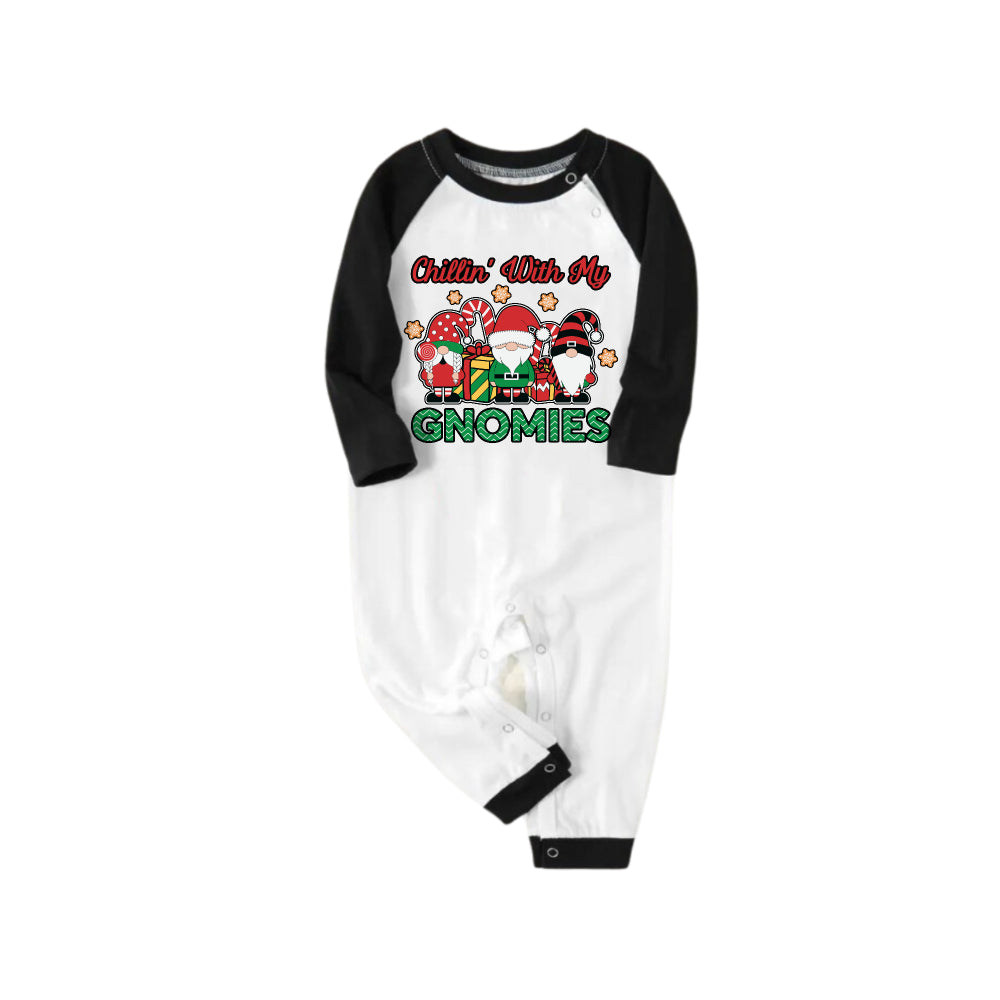 Drune | Schwarzes Raglan-Oberteil Grüner Karierter Weihnachts-Pyjama-Set mit niedlichem Gnom und Feiertagstext