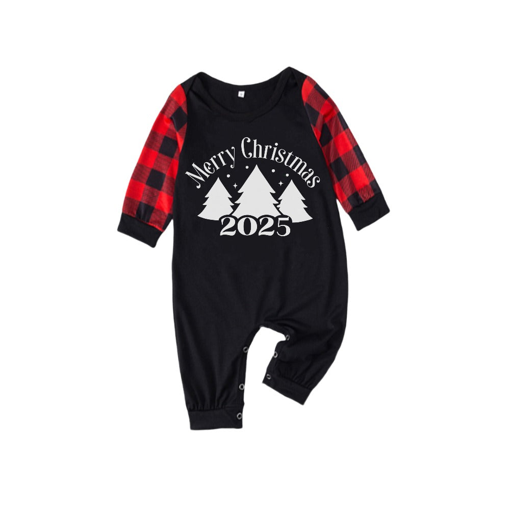 Drune | Rote und schwarze karierte Weihnachts-Pyjama-Set mit Weihnachtsbaum- und Slogan-Designs