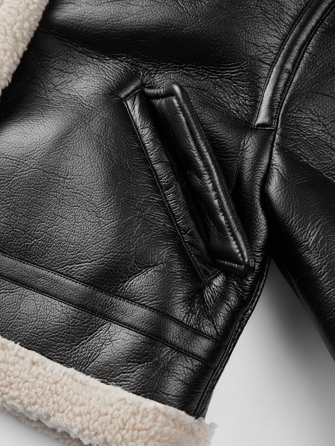 Drune | Leder Fliegerjacke - Schurwolle-Futter Wärme - Schwarz & Weiß Kontrast - Winterstil
