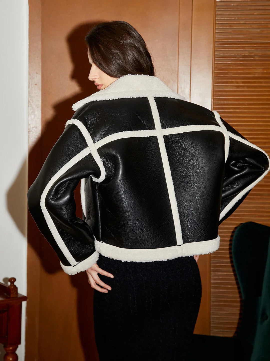 Drune | Gefütterte Kontrastbesatz Kunstlederjacke