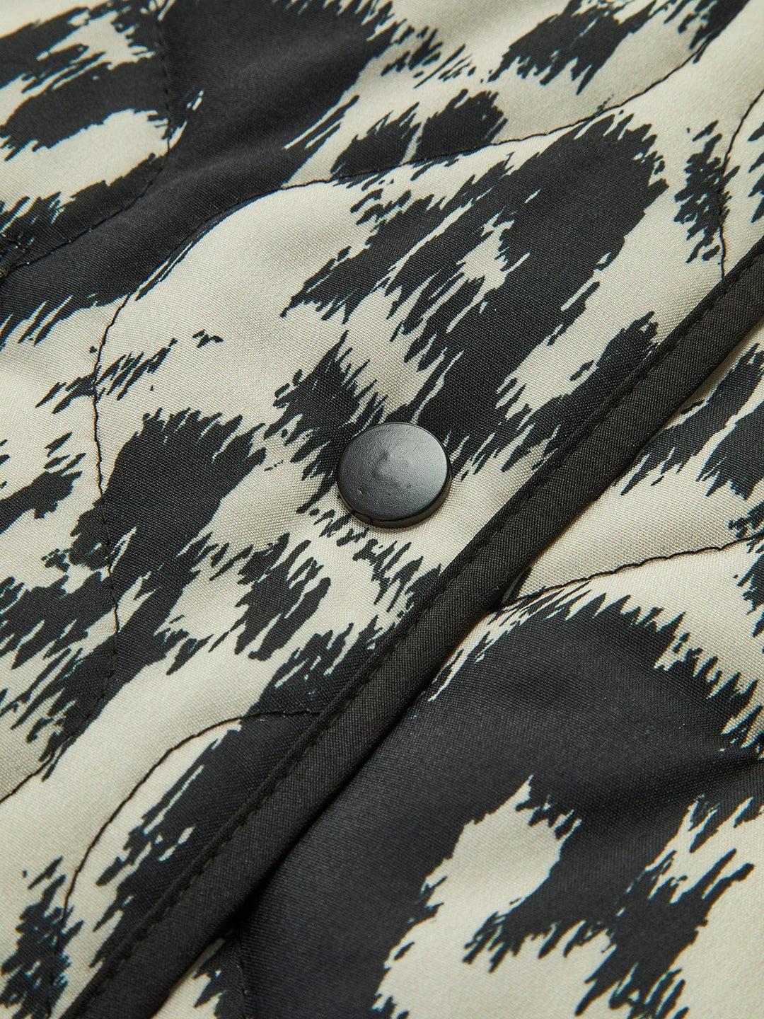 Drune | Jacke mit Animal Print Ein Statement für Den Mutigen Look