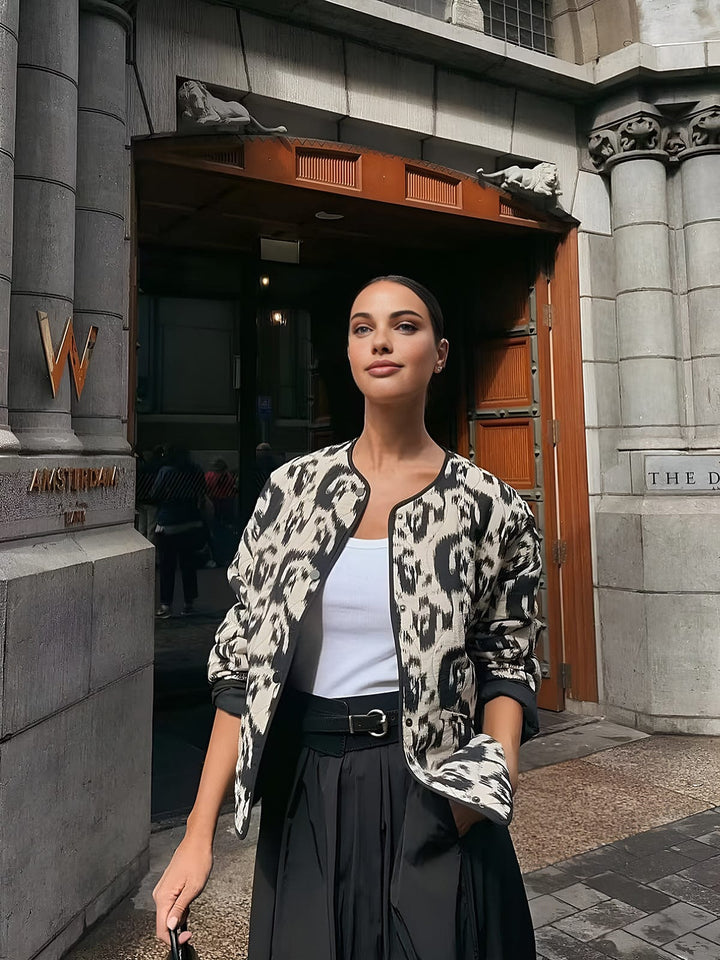 Drune | Jacke mit Animal Print Ein Statement für Den Mutigen Look