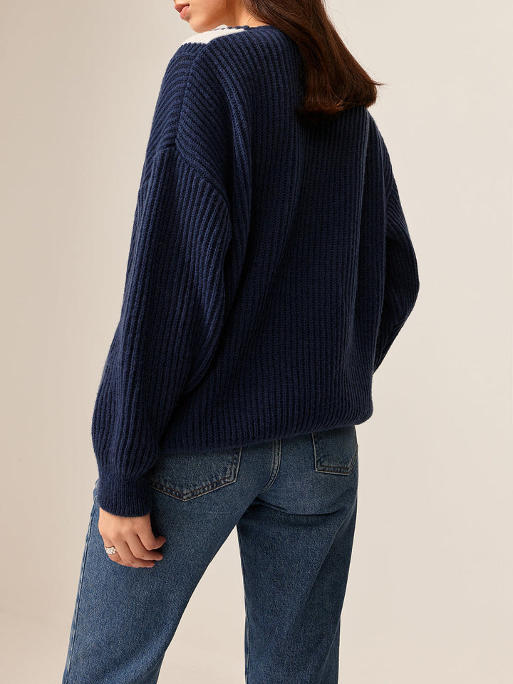 Drune | Off-shoulder Strickbluse Komfortabel und Stilvoll V-ausschnitt Detail