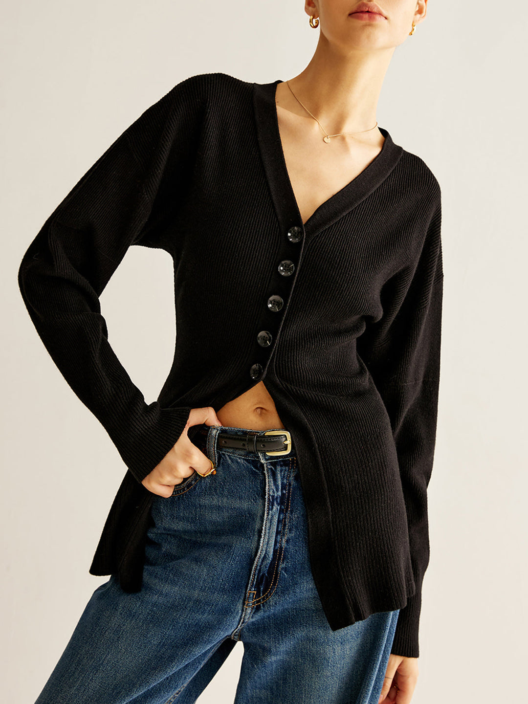 Drune | Cardigan mit Tiefem V-ausschnitt und Knöpfen Lässige Passform Minimalistisch und Zeitlos