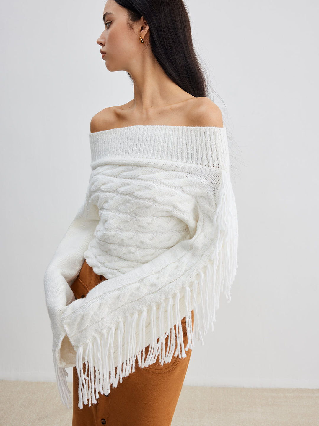 Drune | Off-shoulder Kabelstrick Pullover Unik und Trendy mit Fransen