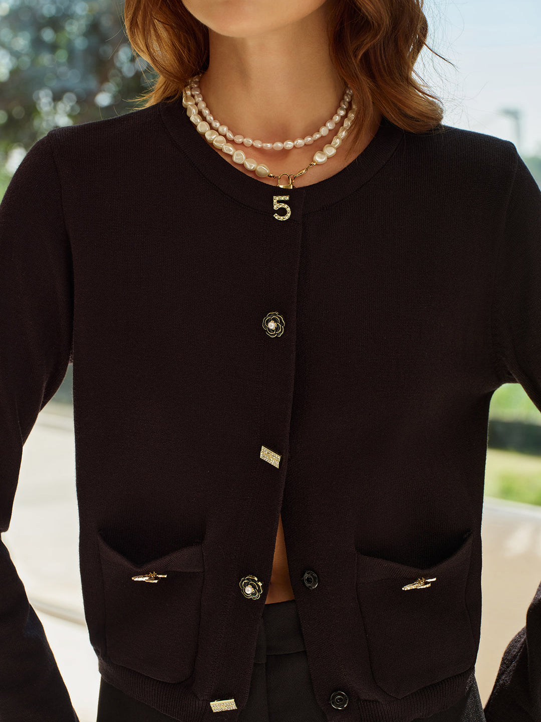 Drune | Cardigan mit Dekorativen Knöpfen und Taschen Rundhals Elegant und Klassisch