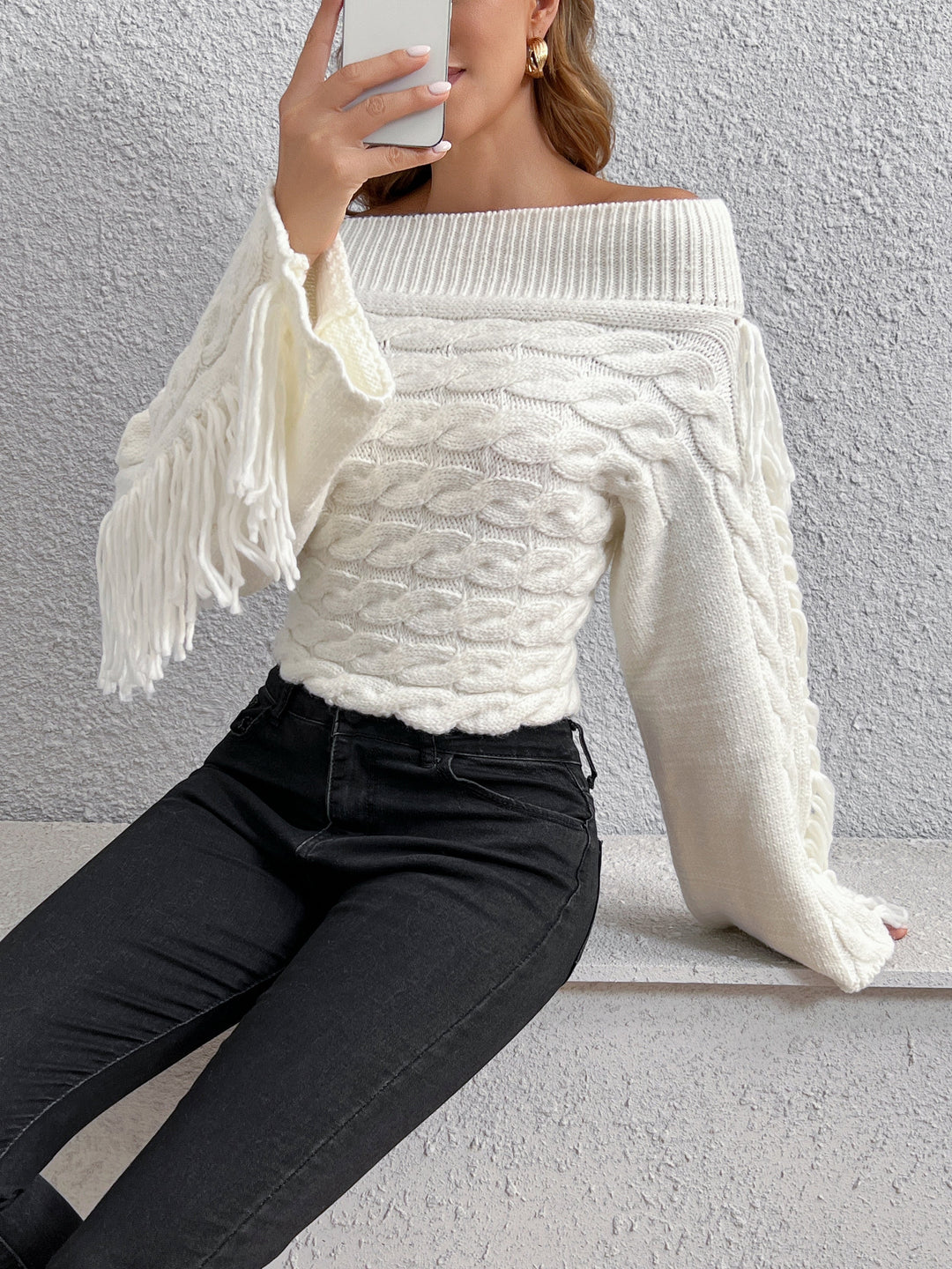 Drune | Off-shoulder Kabelstrick Pullover Unik und Trendy mit Fransen